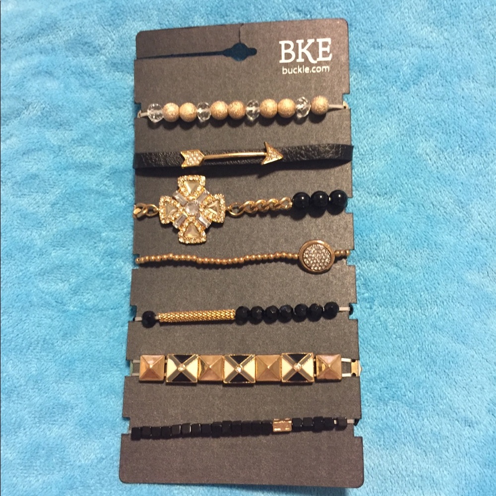 🖤Buckle Set of Bracelets NEW🖤